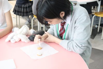 【🍰☕東京スイーツ&カフェ専門学校】2025年ソーシャルスキルトレーニング姉妹校連携特別授業イメージ
